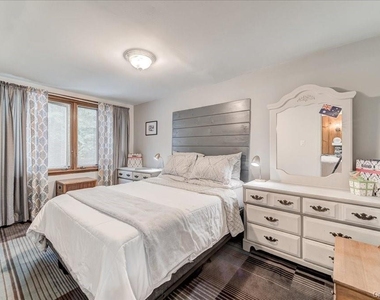 13 Laurel Trail - Photo Thumbnail 11