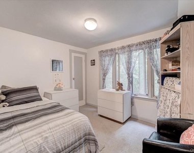 13 Laurel Trail - Photo Thumbnail 10