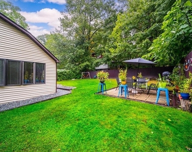 13 Laurel Trail - Photo Thumbnail 14