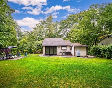 13 Laurel Trail - Photo Thumbnail 17