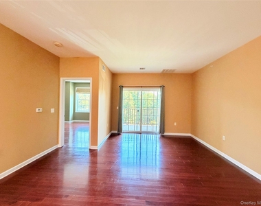 943 Tower Ridge Circle - Photo Thumbnail 25