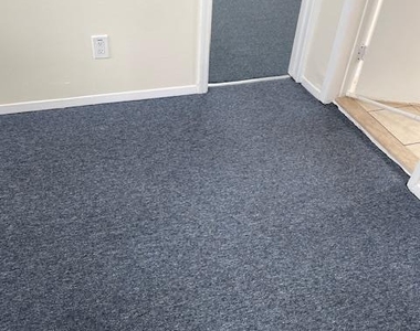 488 Nassau Road - Photo Thumbnail 2