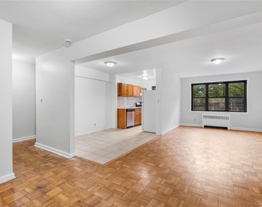 33 William Street - Photo Thumbnail 1