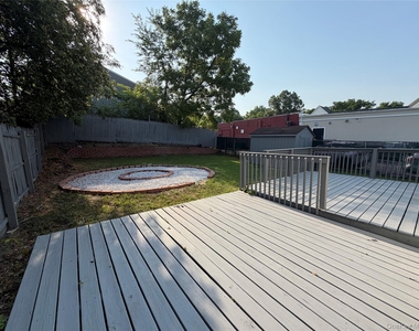 502 Harbor View Court - Photo Thumbnail 19