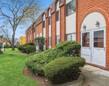 657 Chestnut Street - Photo Thumbnail 1