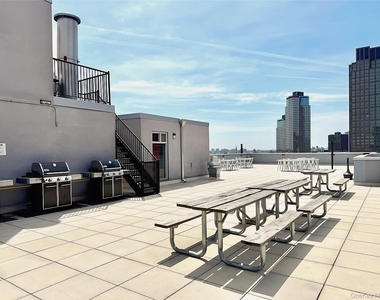 226 50th Avenue - Photo Thumbnail 7