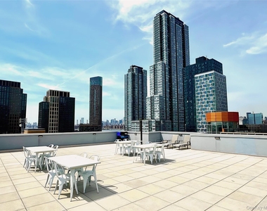 226 50th Avenue - Photo Thumbnail 8