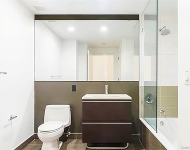 226 50th Avenue - Photo Thumbnail 4