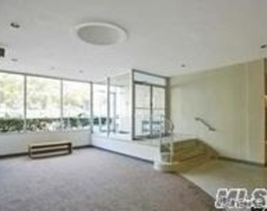 152-72 Melbourne Avenue - Photo Thumbnail 1
