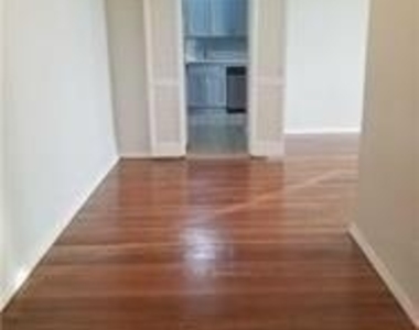 152-72 Melbourne Avenue - Photo Thumbnail 2