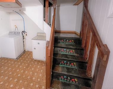 109 L Street - Photo Thumbnail 8
