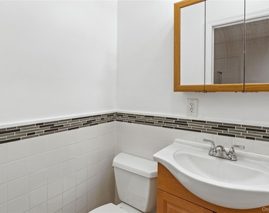 14 Bayville Avenue - Photo Thumbnail 3