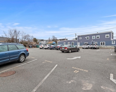 14 Bayville Avenue - Photo Thumbnail 6