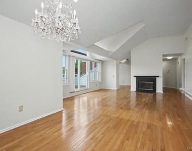333 North State Road - Photo Thumbnail 7