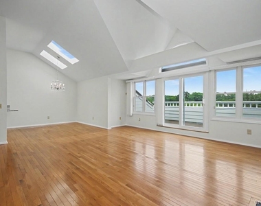 333 North State Road - Photo Thumbnail 11