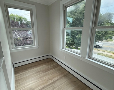 153 Main Street - Photo Thumbnail 9