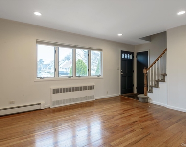 12 Prince Street - Photo Thumbnail 1