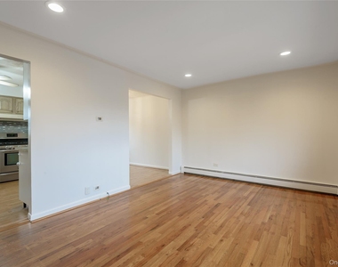 12 Prince Street - Photo Thumbnail 3
