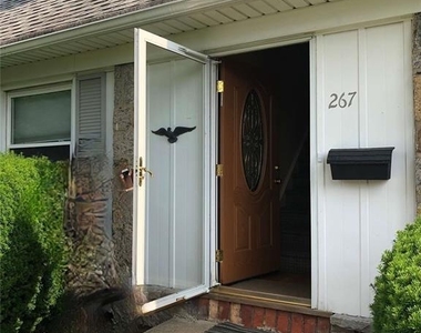 267 Haypath Road - Photo Thumbnail 13