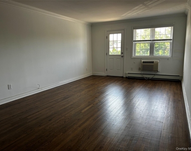 216 Kensington Lane - Photo Thumbnail 6