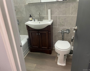 1 Sadore Lane - Photo Thumbnail 11