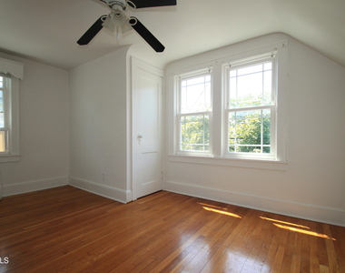 38 Glenwood Boulevard - Photo Thumbnail 13