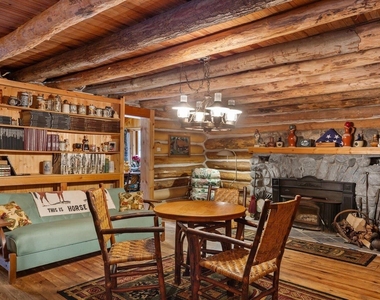 33 Chuckwagon Trail - Photo Thumbnail 6
