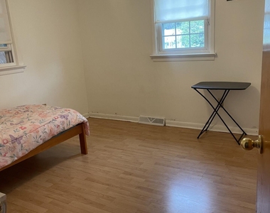 21 Ridgecrest Avenue - Photo Thumbnail 4
