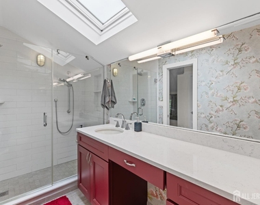 130 Sayre Drive - Photo Thumbnail 29