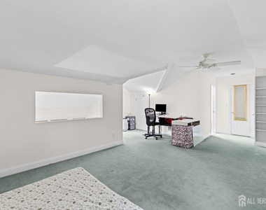 130 Sayre Drive - Photo Thumbnail 28