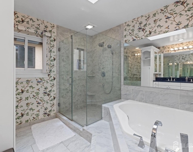 130 Sayre Drive - Photo Thumbnail 26