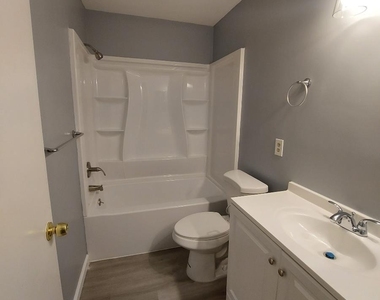 2510 Lighthouse Lane - Photo Thumbnail 5