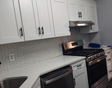 2510 Lighthouse Lane - Photo Thumbnail 2