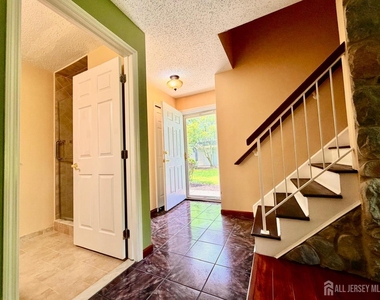 191 Prestwick Way - Photo Thumbnail 1
