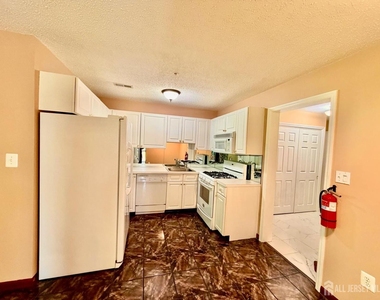 191 Prestwick Way - Photo Thumbnail 11