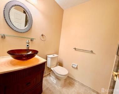 191 Prestwick Way - Photo Thumbnail 13