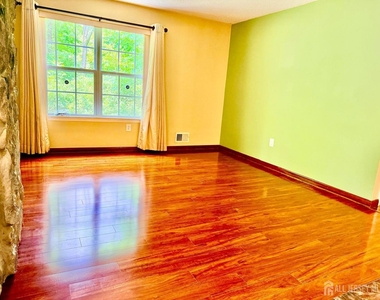 191 Prestwick Way - Photo Thumbnail 5