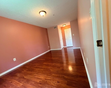 191 Prestwick Way - Photo Thumbnail 15