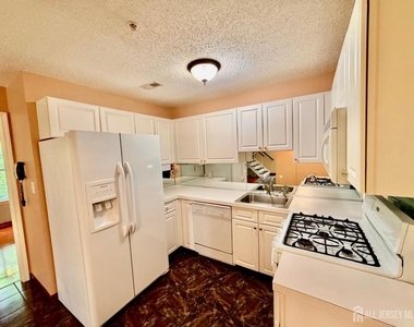 191 Prestwick Way - Photo Thumbnail 8