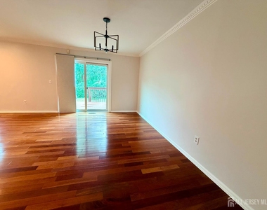 12 Dogwood Drive - Photo Thumbnail 4