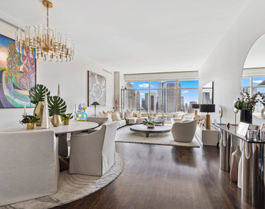 151 E 58th Street - Photo Thumbnail 5
