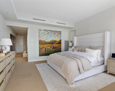 151 E 58th Street - Photo Thumbnail 3