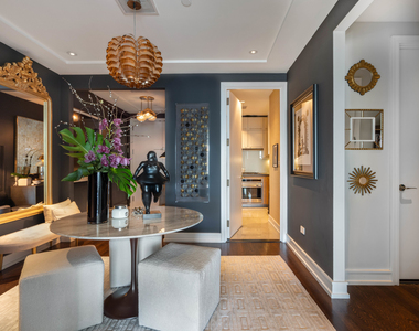 151 E 58th Street - Photo Thumbnail 9