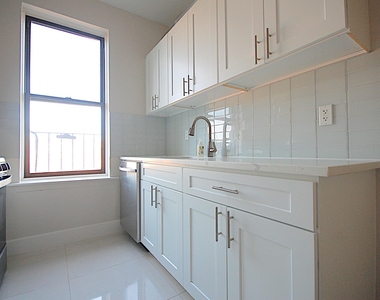 1034 Rutland Road - Photo Thumbnail 2