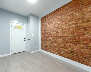 1301 Park Place - Photo Thumbnail 4
