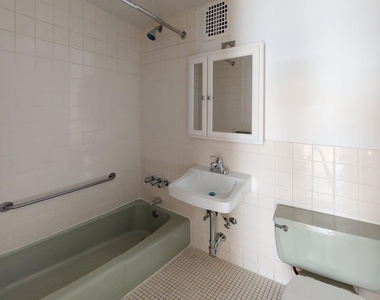 123 W 3rd Street - Photo Thumbnail 4