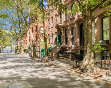 44 Remsen Street - Photo Thumbnail 13