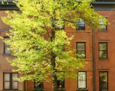 44 Remsen Street - Photo Thumbnail 14