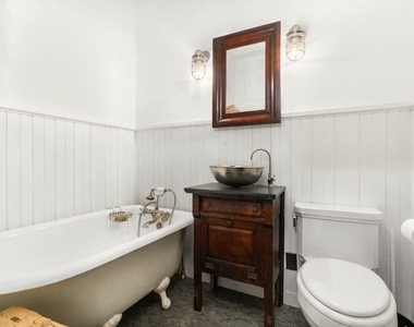 44 Remsen Street - Photo Thumbnail 11