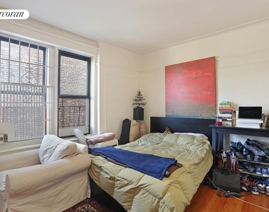 49 Willow Street - Photo Thumbnail 1